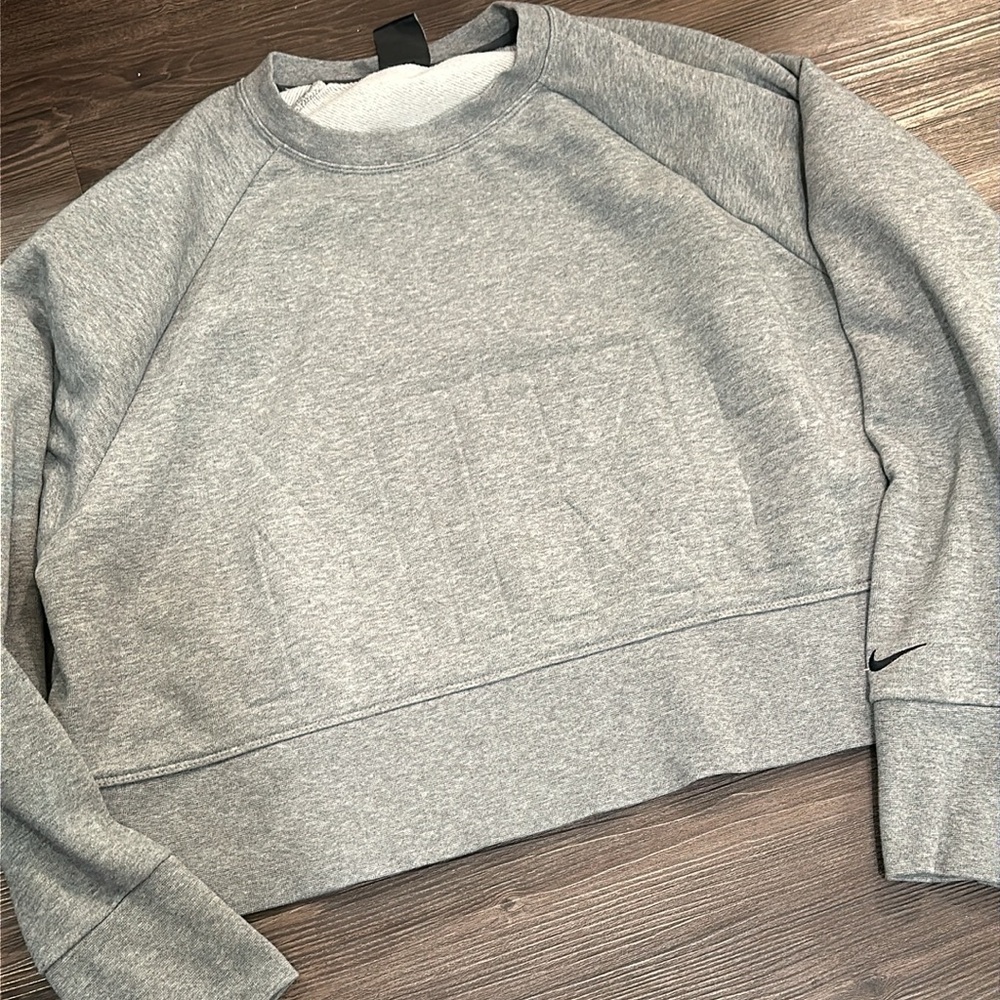 Nike Gray Athleisure Pullover Long Sleeve Crewneck Size Large